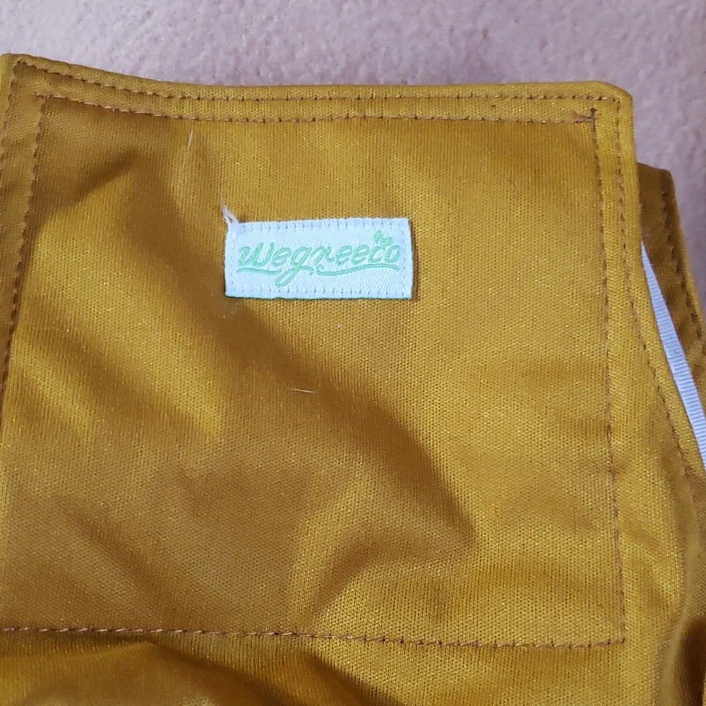 ( 4 diapers total) Incontinence Diapers for Dogs